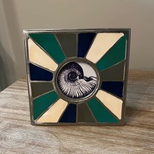 Anthropologie. Small Square Picture Frame with Circle Photo. Blue, Green, White.